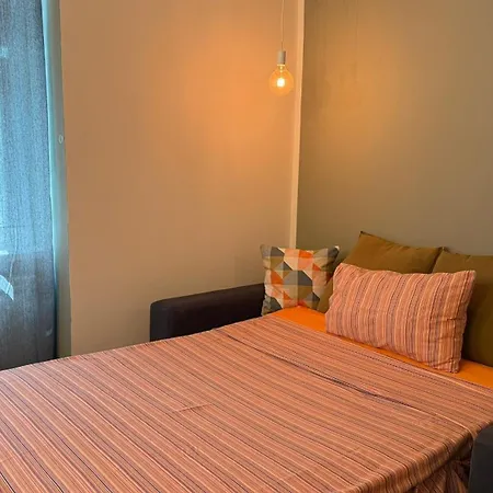 Fr25 Holidays And Workstays Apartment *